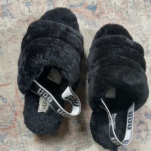 UGG FLUFF YEAH slides